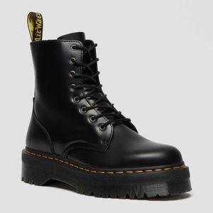 Dr Martens, Jadon Smooth Leather Platform Boots in Black